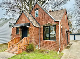 3815 Lee Heights Blvd, Cleveland, OH