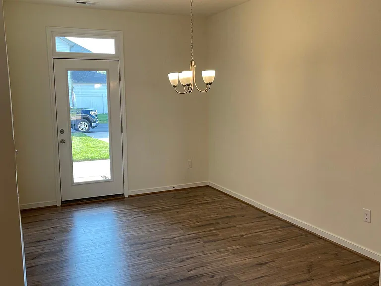3047 Farmstead Mill Dr — Photo 7
