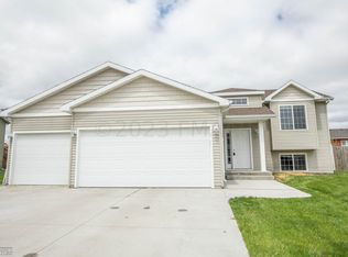 4291 Auburn Ave S, Fargo, ND 58104