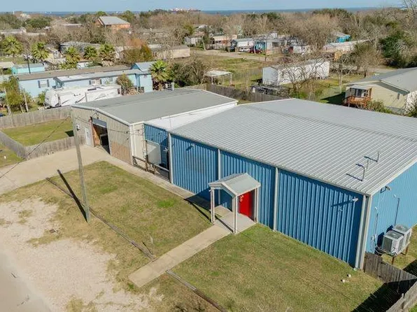 341 5th St, San Leon, TX 77539