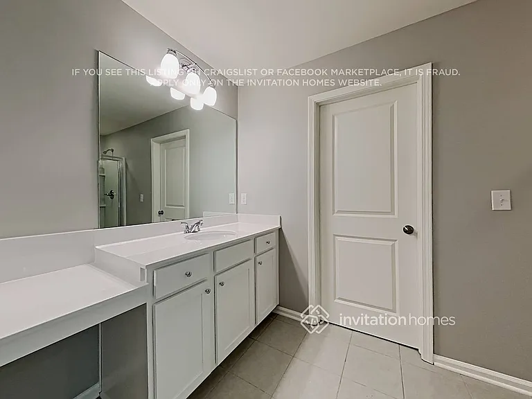 235 N Fortune Way — Photo 13