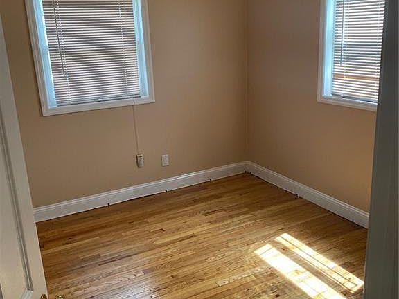 3rd image of 11 Mecca Dr #2