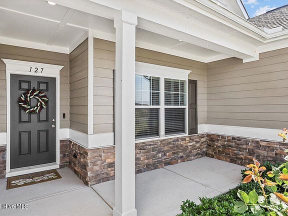 5th image of 127 Duval Drive