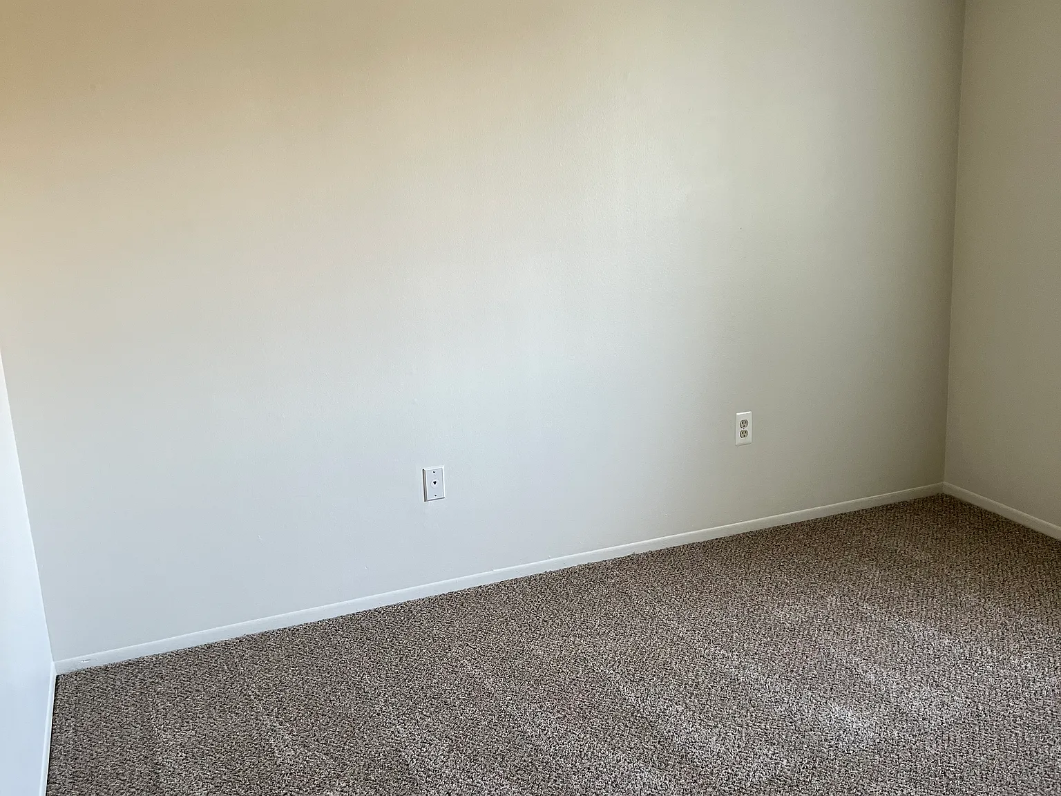 1 bed, 825 sqft, $950 — Photo 4