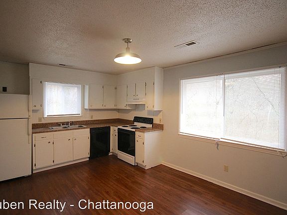 4th image of 6221 Hansley Dr #A