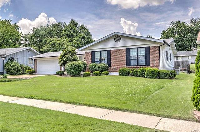 1st image of 1851 Lakemont Ln