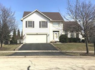 768 Springbrook Ln, Bolingbrook, IL 60490