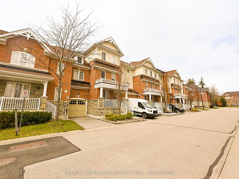 73 Eastern Skies Way — Photo 2