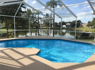 1409 Kimberly Ln, Tarpon Springs, FL 34689