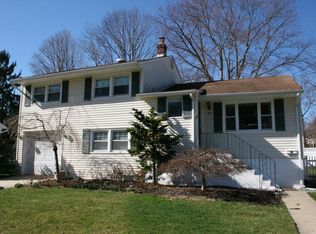 92 Linden Ave, Red Bank, NJ 07701