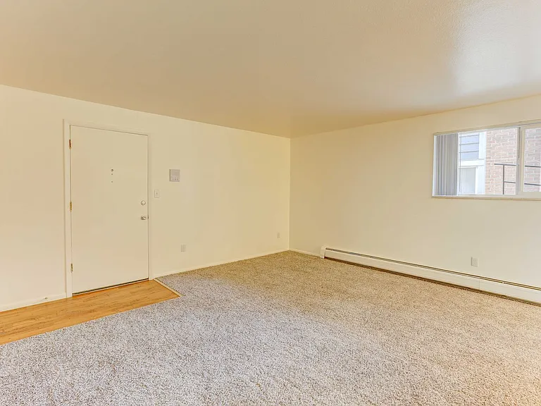 Heritage Apartments — Photo 14