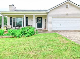 2053 Providence Rd, Statham, GA 30666