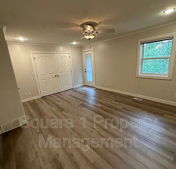 9355 94th St NW — Photo 3