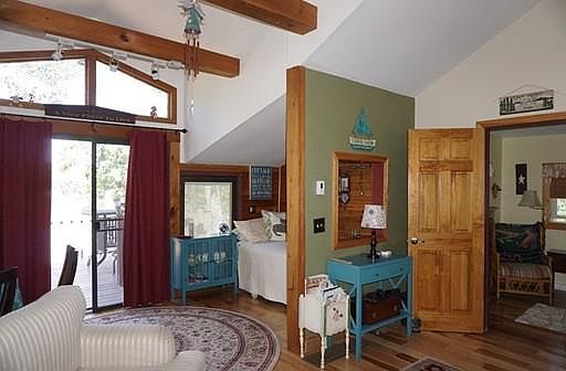 5th image of 19 Pine Trl