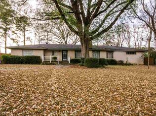 1005 S Fredonia St, Longview, TX 75602