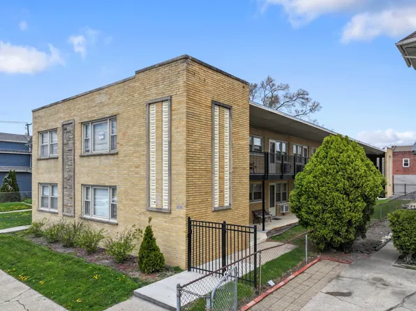 2336 Union St APT 3, Blue Island, IL 60406