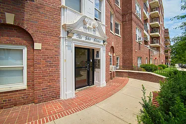 Rented by Living New York