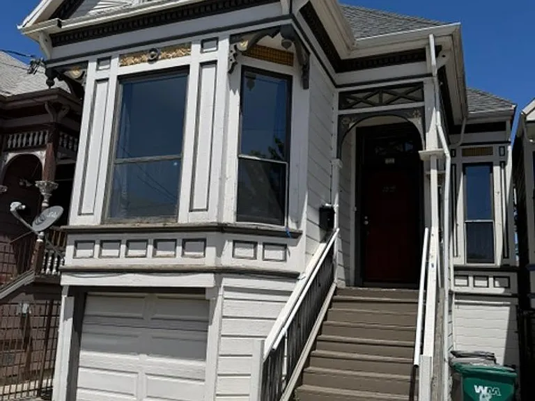 844 Isabella St — Photo 1