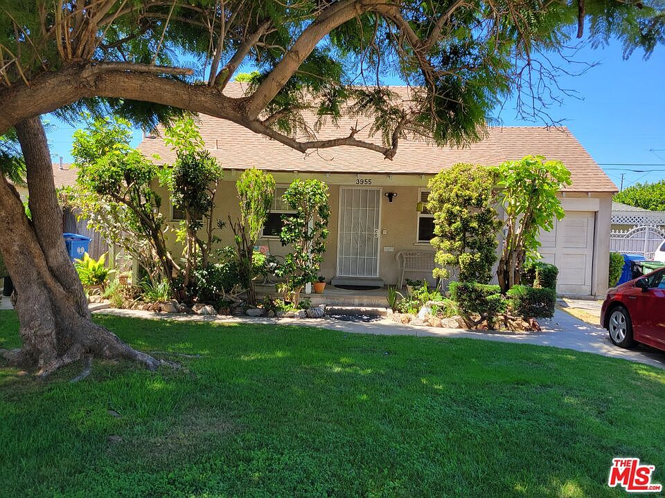 1st image of 3955 Bentley Ave