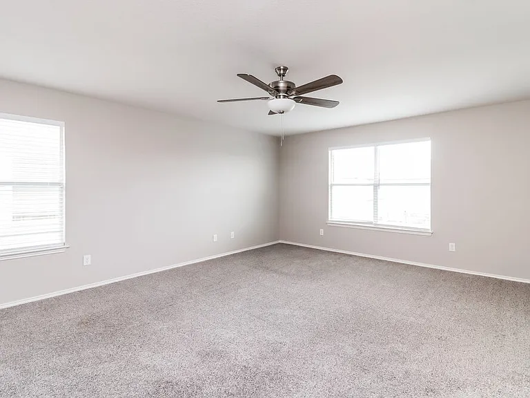 3424 Cayman Dr — Photo 12