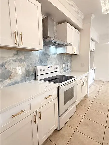 11500 Villa Grand #306 — Photo 7