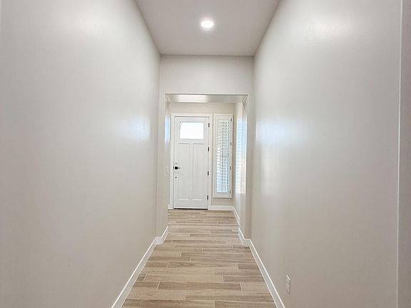 3rd image of 1806 Preakness Ave
