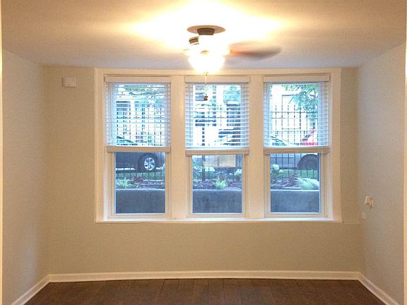 2nd image of 1826 N Washtenaw Ave #G