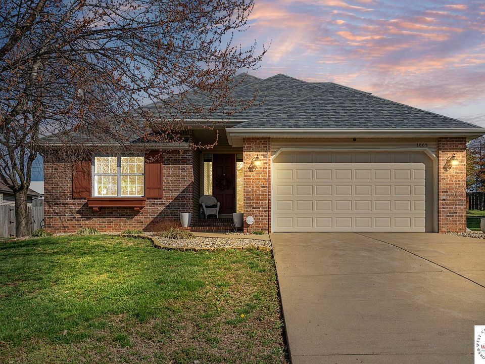 1st image of 3005 E Eastmoor Ct