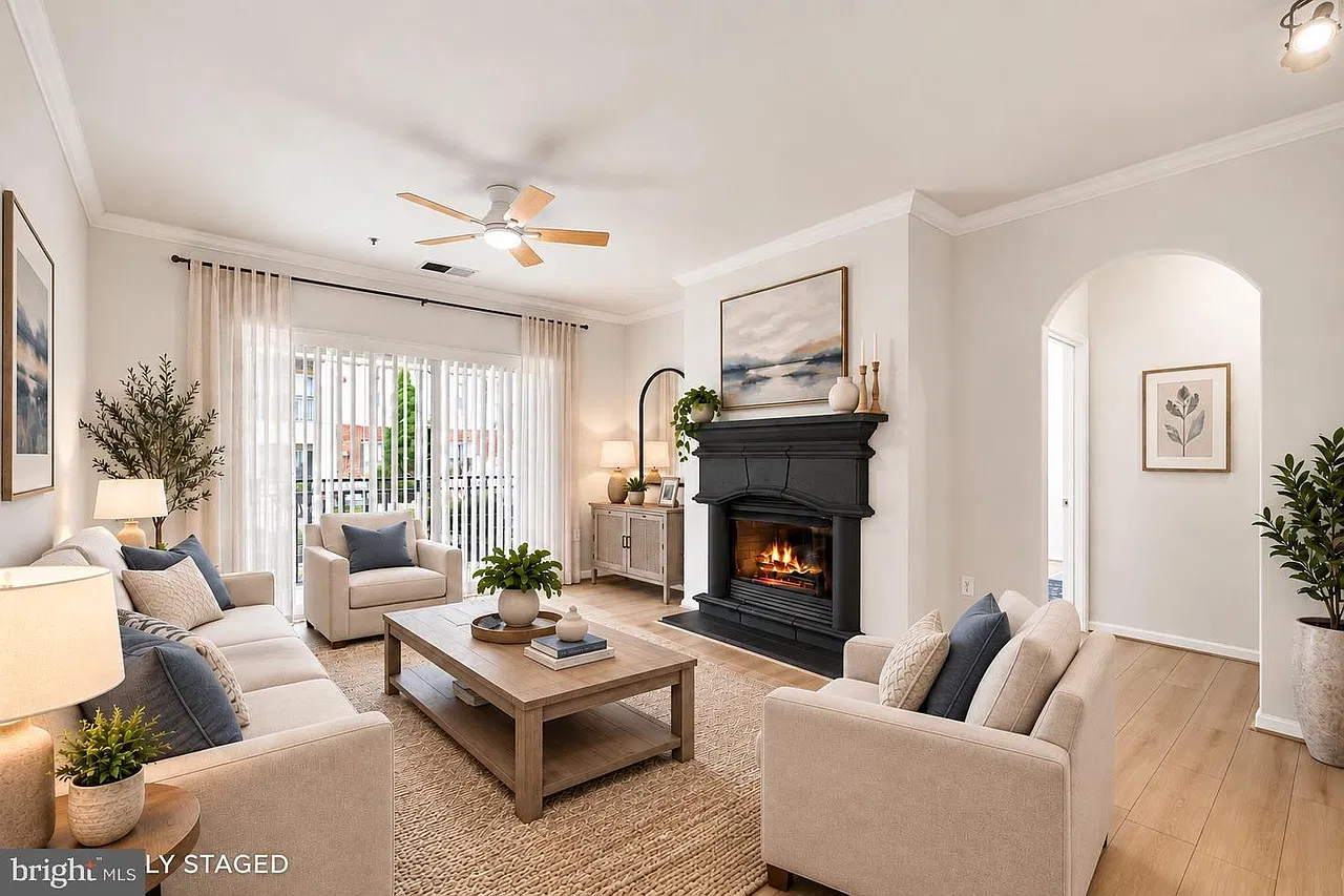 2 bed, 1240 sqft, $2,350 — Photo 3