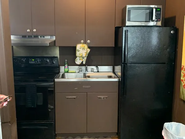 701 9th Ave APT 11, Albany, GA 31701