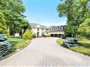 20 Watchung Crest Dr, Watchung, NJ 07069