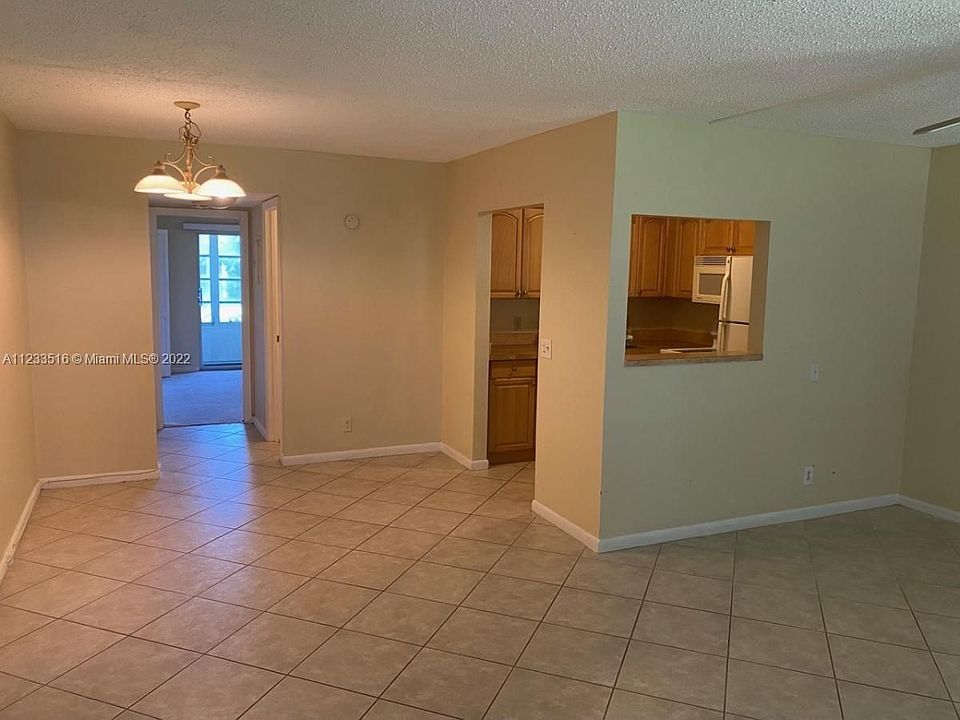 1st image of 219 Farnham #J