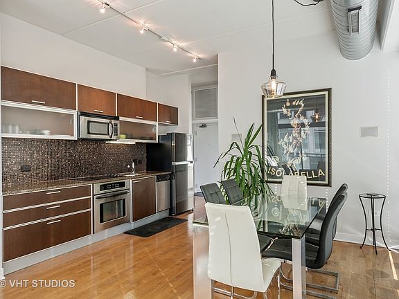 4th image of 650 W Wayman St Unit 505C