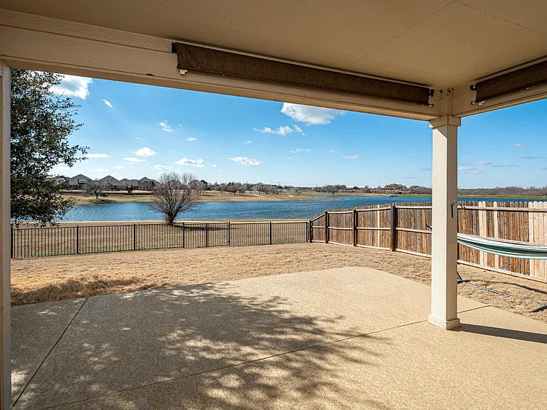 832 Cheyenne Dr — Photo 4