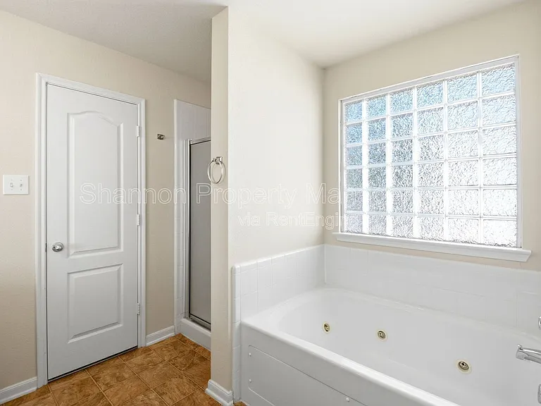 526 Remington Lodge Ct — Photo 34