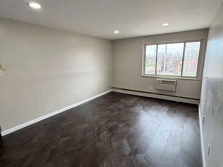 3317 Henninger Rd — Photo 19