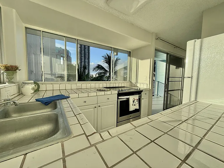 439 Keoniana St #705 — Photo 7