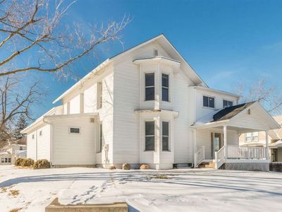 201 Locust St SE, Blairstown, IA, 52209