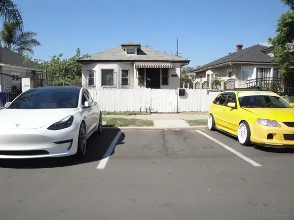 2942 L St, San Diego, CA 92102