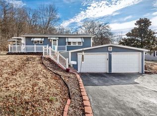 208 Cove Ct, Caseyville, IL 62232