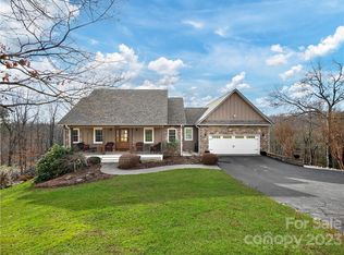 639 Mine Gap Rd, Zirconia, NC 28790