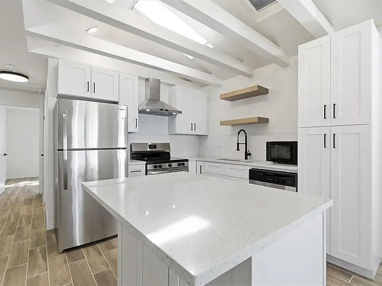 1734 Maryland Ave NE — Photo 5