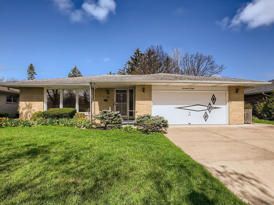 1st image of 1708 N Aspen Dr