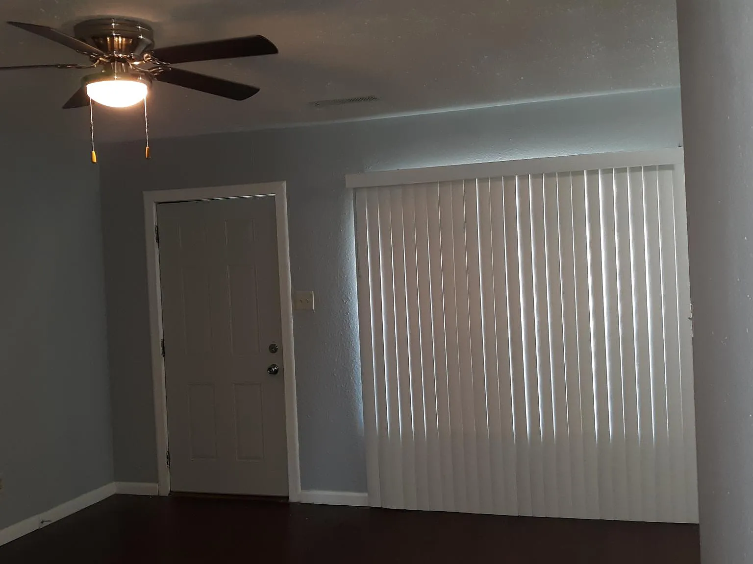 2 bed, 750 sqft, $795 — Photo 2
