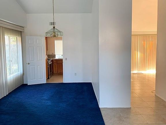 3rd image of 41959 Shorewood Ct