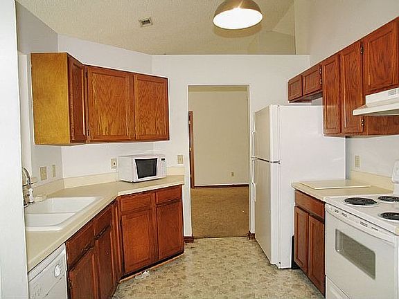 5th image of 7749 Andes Dr