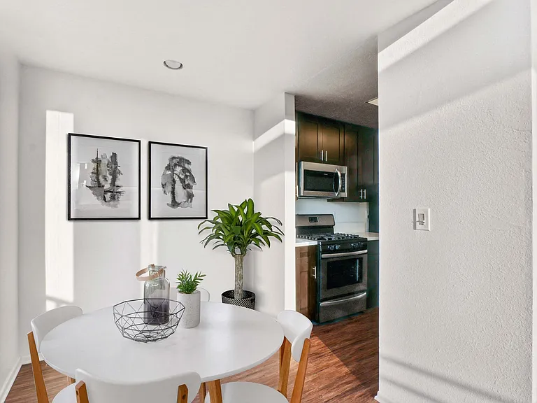 10306 Keswick Ave — Photo 21