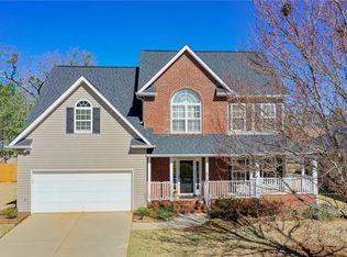 102 W Spindletree Way, Greer, SC 29650