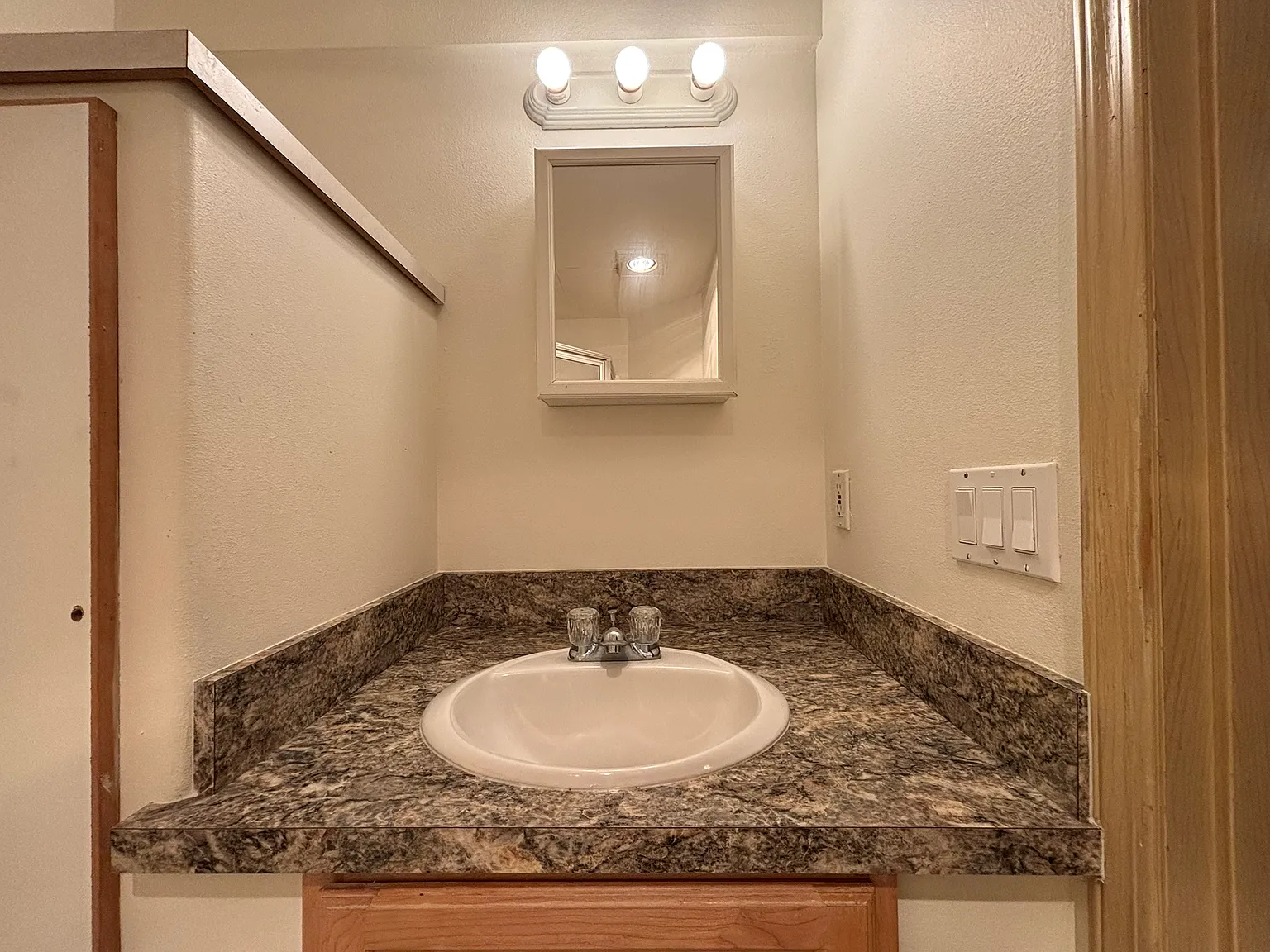 Studio, $1,350 — Photo 4