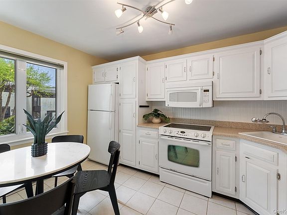 5th image of 1200 Warburton Avenue #16